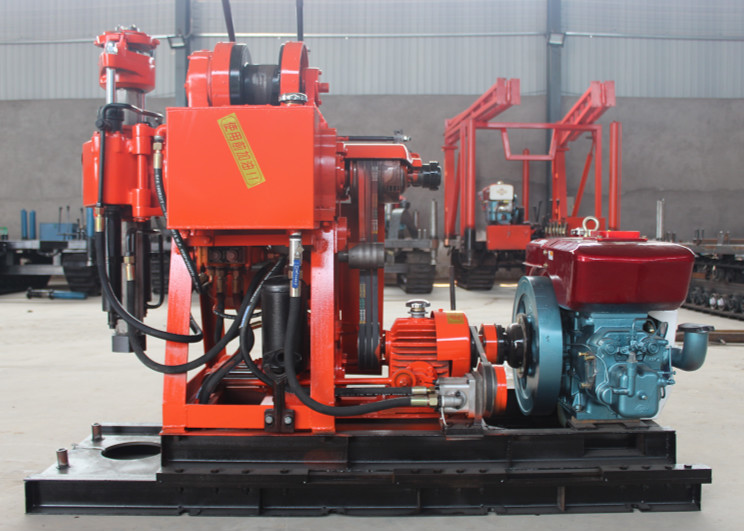 Madencilik Kayalık Sondaj İşleri için 200m Cutomzied Taşınabilir Su Sondajı Rig Makinesi